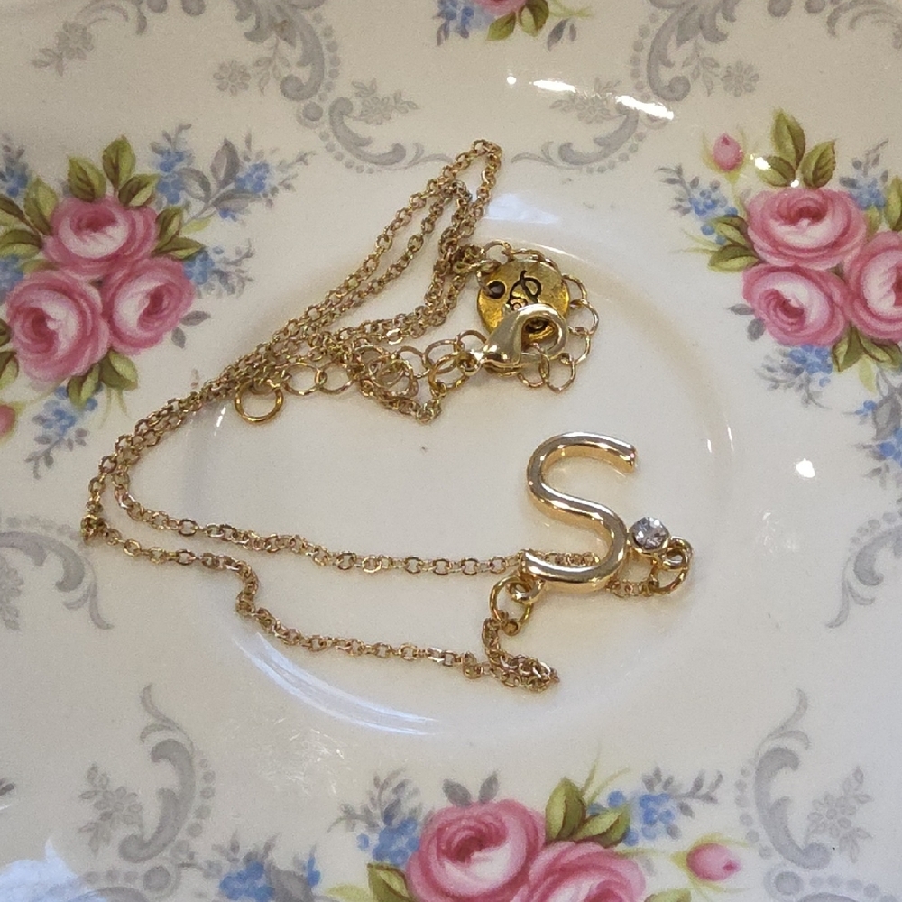 Delicate Plunder Gold Necklace with Crystal 'S' Pendant